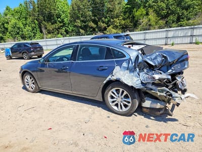 Drugie zdjęcie samochodu z przodu: 2020 CHEVROLET MALIBU LT VIN:1G1ZD5ST1LF088020 - miniatura