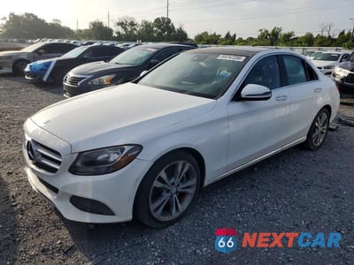 2017 MERCEDES-BENZ C 300 WDDWF4JB1HR254992 - główne zdjęcie licytacji z USA - miniatura