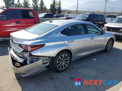 Trzecie zdjęcie samochodu z tyłu: 2024 LEXUS ES 350 BASE VIN:58ACZ1B16RU163390 - miniatura
