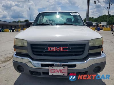 Piąte zdjęcie samochodu w środku: 2004 GMC NEW SIERRA C1500 VIN:1GTEC14V14Z161726 - miniatura