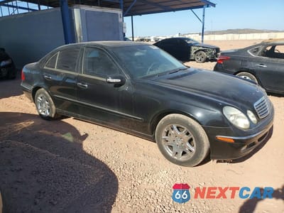 Czwarte zdjęcie samochodu z boku: 2005 MERCEDES-BENZ E 320 VIN:WDBUF65J35A640580 - miniatura