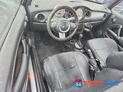 Zdjęcie 8 z 12 samochodu: 2005 MINI COOPER VIN:WMWRF33465TG11825 - miniatura