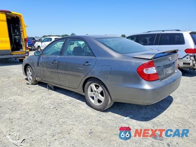 Drugie zdjęcie samochodu z przodu: 2002 TOYOTA CAMRY SE V6 VIN:JTDBF30K420010723 - miniatura