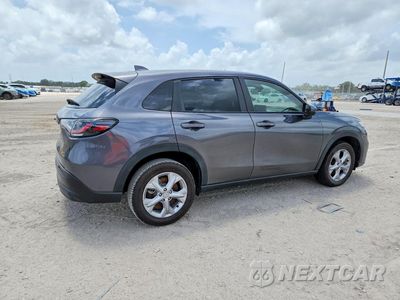 Trzecie zdjęcie samochodu z tyłu: 2024 HONDA HR-V LX VIN:3CZRZ2H37RM739510 - miniatura