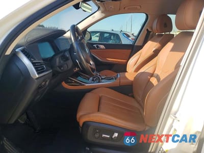 Zdjęcie 7 z 13 samochodu: 2021 BMW X7 XDRIVE40I VIN:5UXCW2C02M9H35987 - miniatura