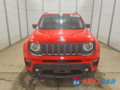 Piąte zdjęcie samochodu w środku: 2022 JEEP RENEGADE LATITUDE VIN:ZACNJDB16NPN50575 - miniatura