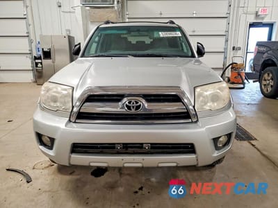 Piąte zdjęcie samochodu w środku: 2006 TOYOTA 4RUNNER SR5 VIN:JTEBU14R560101082 - miniatura