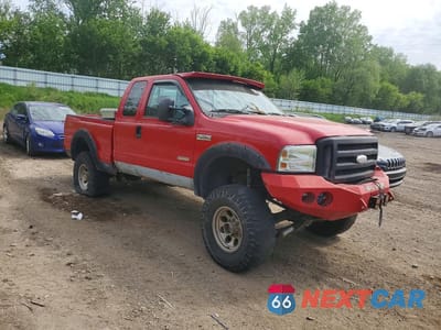 Czwarte zdjęcie samochodu z boku: 2006 FORD F250 SUPER DUTY VIN:1FTSX21P26EC77062 - miniatura
