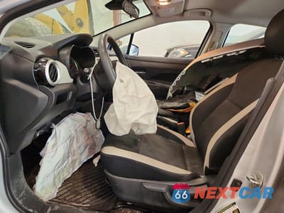 Zdjęcie 7 z 12 samochodu: 2021 NISSAN VERSA SV VIN:3N1CN8EV9ML812331 - miniatura