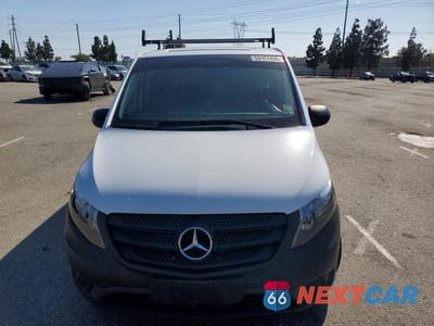Piąte zdjęcie samochodu w środku: 2020 MERCEDES-BENZ METRIS VIN:W1YV0BEY7L3754074 - miniatura