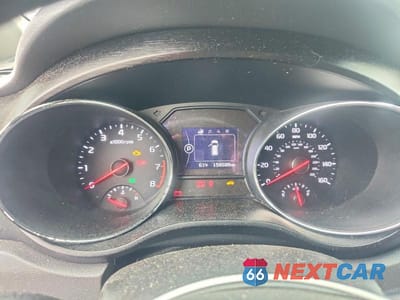 Zdjęcie 9 z 13 samochodu: 2017 KIA SEDONA LX VIN:KNDMB5C19H6284413 - miniatura