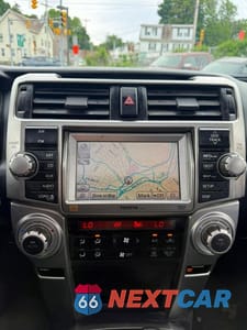 Zdjęcie 9 z 12 samochodu: 2011 TOYOTA 4RUNNER LIMITED VIN:JTEBU5JR1B5069241 - miniatura