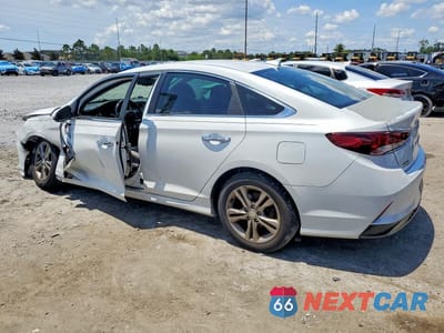 Drugie zdjęcie samochodu z przodu: 2019 HYUNDAI SONATA SEL VIN:5NPE34AF8KH743776 - miniatura