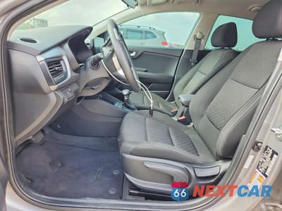 Zdjęcie 7 z 12 samochodu: 2023 KIA RIO S VIN:3KPA24AD2PE622978 - miniatura