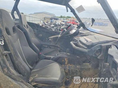 Piąte zdjęcie samochodu w środku: 2022 CAN-AM MAVERICK UTILITY VEHICLE VIN:3JB1KAJ49NK000488 - miniatura