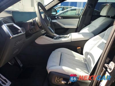 Zdjęcie 7 z 12 samochodu: 2026 BMW X6 M60I VIN:5UX43EX05T9405488 - miniatura