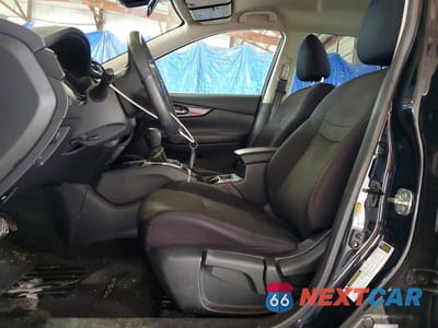 Zdjęcie 7 z 13 samochodu: 2019 NISSAN ROGUE S VIN:5N1AT2MT9KC822188 - miniatura