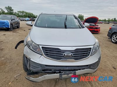 Piąte zdjęcie samochodu w środku: 2013 KIA SPORTAGE LX VIN:KNDPB3A28D7505601 - miniatura
