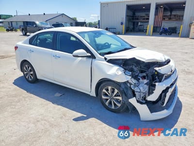 Czwarte zdjęcie samochodu z boku: 2023 KIA RIO S VIN:3KPA24AD1PE572753 - miniatura