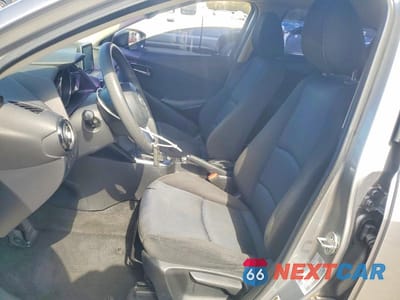 Zdjęcie 7 z 12 samochodu: 2016 SCION IA BASE VIN:3MYDLBZV4GY128391 - miniatura