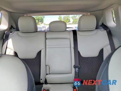 Zdjęcie 10 z 13 samochodu: 2019 JEEP COMPASS LATITUDE VIN:3C4NJDBB2KT654111 - miniatura