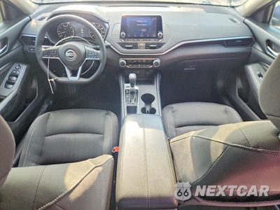 Zdjęcie 8 z 12 samochodu: 2019 NISSAN ALTIMA S VIN:1N4BL4BV4KC108757 - miniatura