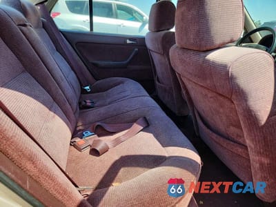 Zdjęcie 10 z 12 samochodu: 1992 HONDA ACCORD EX VIN:1HGCB7571NA116297 - miniatura