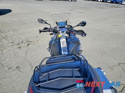 Zdjęcie 6 z 9 samochodu: 2024 BMW R 1250 GS ADVENTURE VIN:WB10M1304R6J50979 - miniatura