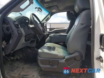 Zdjęcie 7 z 12 samochodu: 2016 FORD F250 XL VIN:1FT7X2A69GEA73387 - miniatura