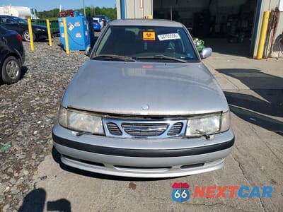 Piąte zdjęcie samochodu w środku: 2002 SAAB 9-3 SE VIN:YS3DF58K322001193 - miniatura