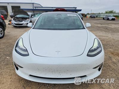 Piąte zdjęcie samochodu w środku: 2019 TESLA MODEL 3 VIN:5YJ3E1EB3KF511544 - miniatura