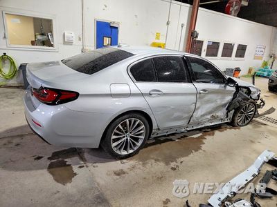 Trzecie zdjęcie samochodu z tyłu: 2021 BMW 530 XI VIN:WBA13BJ04MCF15335 - miniatura