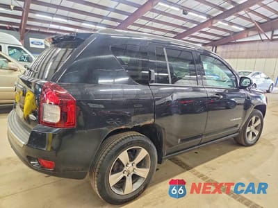Trzecie zdjęcie samochodu z tyłu: 2016 JEEP COMPASS LATITUDE VIN:1C4NJDEB7GD723934 - miniatura