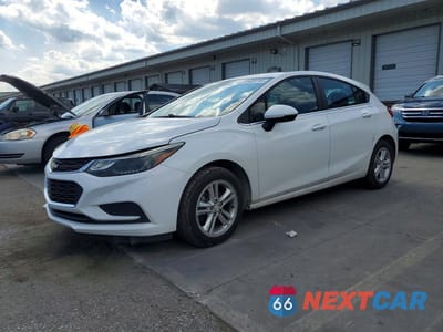 2017 CHEVROLET CRUZE LT 3G1BE6SM2HS576599 - główne zdjęcie licytacji z USA - miniatura