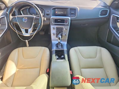 Zdjęcie 8 z 12 samochodu: 2017 VOLVO S60 PREMIER VIN:LYV402TK1HB125968 - miniatura