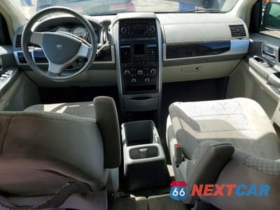 Zdjęcie 8 z 13 samochodu: 2010 DODGE GRAND CARAVAN SXT VIN:2D4RN5D13AR273131 - miniatura