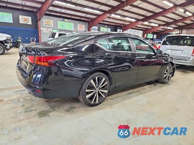 Trzecie zdjęcie samochodu z tyłu: 2019 NISSAN ALTIMA SR VIN:1N4BL4CV7KC148412 - miniatura
