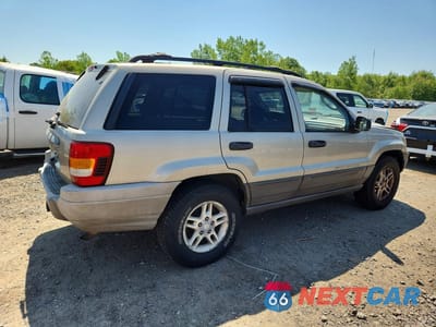 Trzecie zdjęcie samochodu z tyłu: 2004 JEEP GRAND CHEROKEE LAREDO VIN:1J4GW48S94C310642 - miniatura