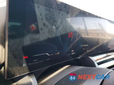 Zdjęcie 9 z 12 samochodu: 2025 BMW 530 I VIN:WBA43FJ06SCU04882 - miniatura