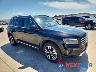 Czwarte zdjęcie samochodu z boku: 2025 MERCEDES-BENZ GLB 250 4MATIC VIN:W1N4M4HB8SW403882 - miniatura