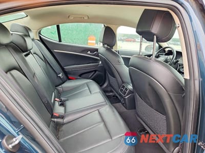 Zdjęcie 10 z 12 samochodu: 2023 GENESIS G70 2.0T VIN:KMTG34TAXPU123763 - miniatura