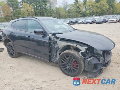 Czwarte zdjęcie samochodu z boku: 2022 MASERATI LEVANTE BASE VIN:ZN661XUA7NX395181 - miniatura