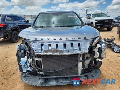 Piąte zdjęcie samochodu w środku: 2023 MITSUBISHI OUTLANDER SE VIN:JA4J3UA85PZ057396 - miniatura