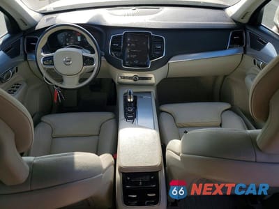Zdjęcie 8 z 13 samochodu: 2016 VOLVO XC90 T8 VIN:YV4BC0PK2G1066347 - miniatura