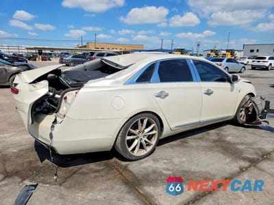 Trzecie zdjęcie samochodu z tyłu: 2014 CADILLAC XTS PREMIUM COLLECTION VIN:2G61P5S30E9125830 - miniatura