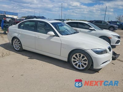 Czwarte zdjęcie samochodu z boku: 2006 BMW 325 XI VIN:WBAVD13516KV12268 - miniatura