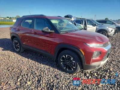 Czwarte zdjęcie samochodu z boku: 2022 CHEVROLET TRAILBLAZER LT VIN:KL79MPSL2NB085069 - miniatura