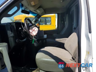 Zdjęcie 7 z 14 samochodu: 2018 CHEVROLET EXPRESS G3500 VIN:1GB0GRFG1J1263456 - miniatura