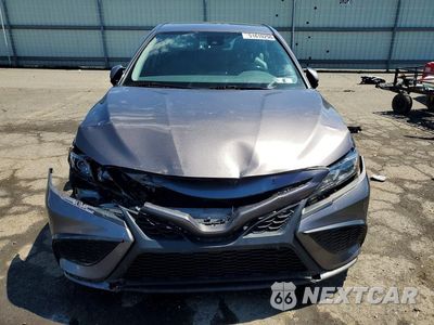 Piąte zdjęcie samochodu w środku: 2021 TOYOTA CAMRY SE VIN:4T1G11AK8MU586328 - miniatura