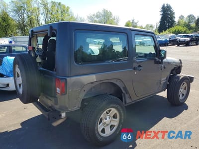 Trzecie zdjęcie samochodu z tyłu: 2016 JEEP WRANGLER SPORT VIN:1C4AJWAG3GL296172 - miniatura